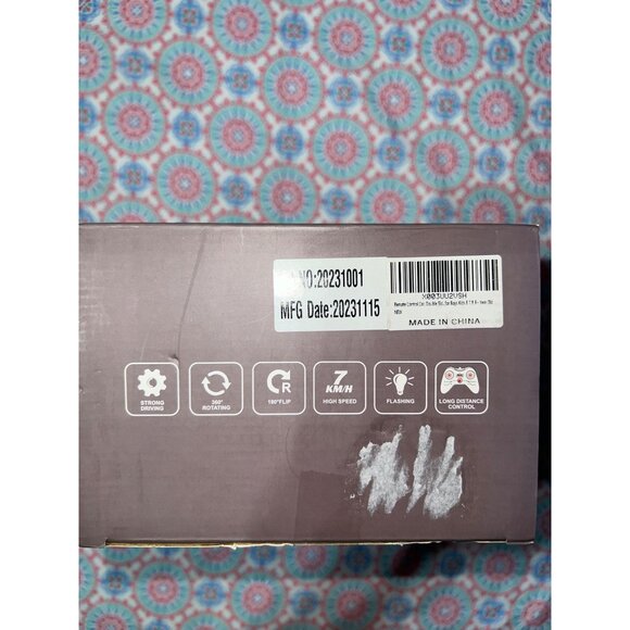 Dancers Stunt Car 2.4GHz Double Roll Action Remote Control Car For Ages 3+ - Picture 4 of 4